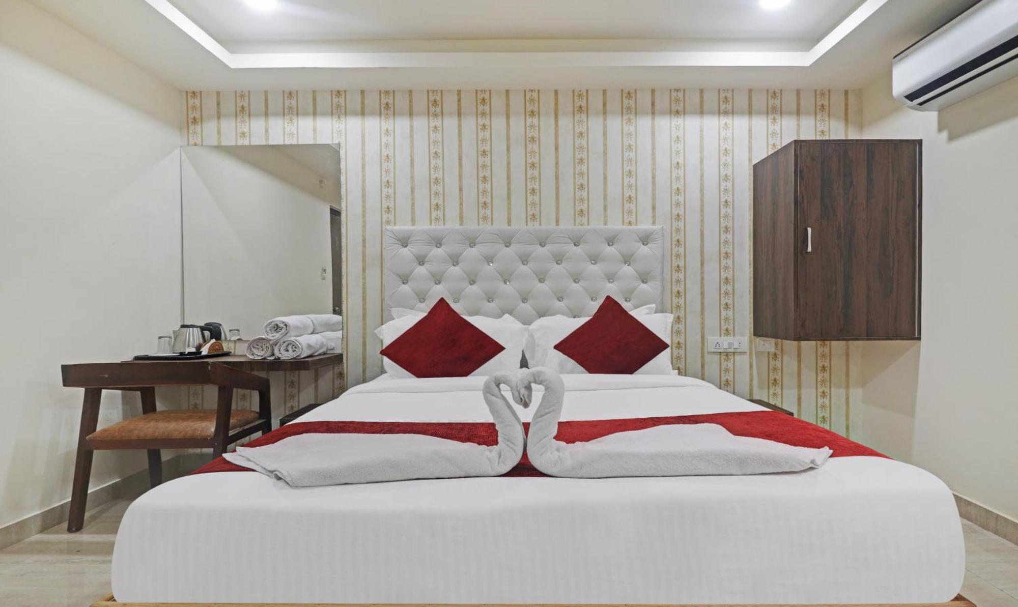 Hotel Bright Airport Zone Shamshabad Exteriér fotografie