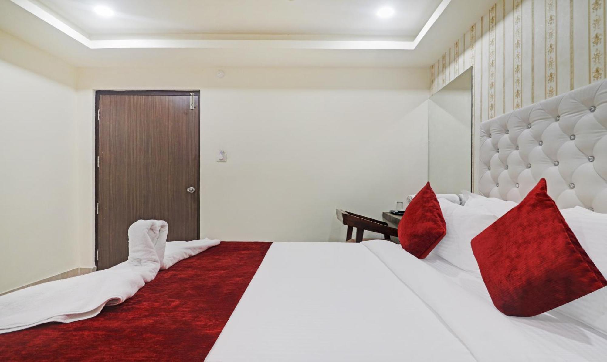 Hotel Bright Airport Zone Shamshabad Exteriér fotografie